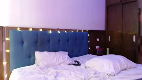 Erik  Bruce online show from 10/09/25, 08:34