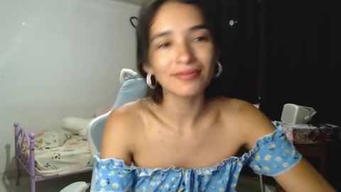 erina_1 online show from 01/18/25, 12:35