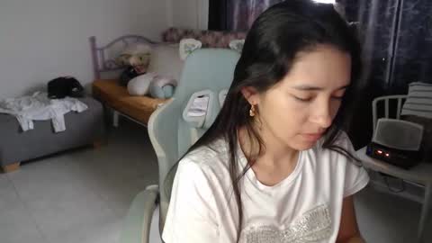 erina_1 online show from 02/19/26, 02:46