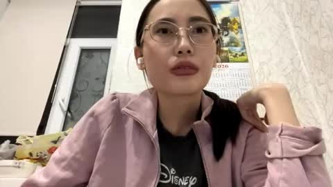 Snapshot of erinnthurmond chatting on 06/01/26, 08:10 Luna online show from 06/01/26, 08:10