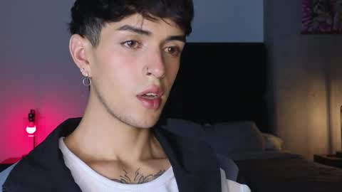   online show from 05/19/26, 02:45