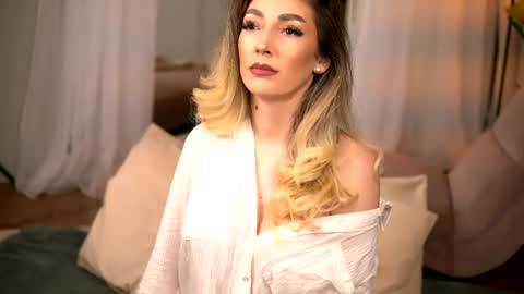 Snapshot of erisvesper chatting on 05/18/26, 03:13 Eris online show from 05/18/26, 03:13