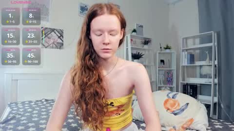 Snapshot of erline_may chatting on 11/20/25, 08:03 Sofia online show from 11/20/25, 08:03