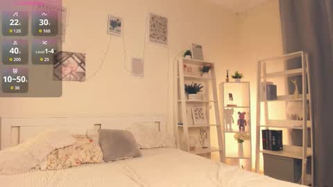 Snapshot of erline_may chatting on 12/14/25, 07:58 Sofia online show from 12/14/25, 07:58