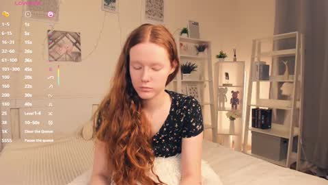 Snapshot of erline_may chatting on 12/19/25, 07:59 Sofia online show from 12/19/25, 07:59