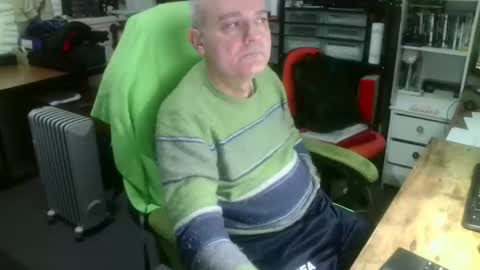 ernello online show from 11/23/25, 05:51