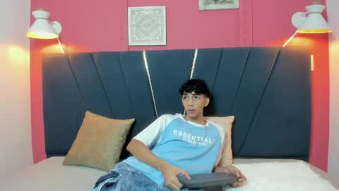 Snapshot of ero_boy40 chatting on 05/22/26, 03:24 ero_boy40 online show from 05/22/26, 03:24