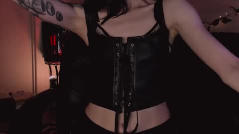 Snapshot of erohaze chatting on 09/12/25, 03:45 erohaze online show from 09/12/25, 03:45