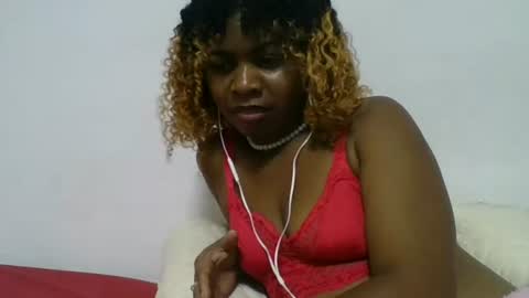 erolineeee online show from 09/17/25, 11:28