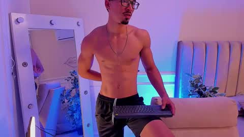 eros_becker_ online show from 03/16/26, 04:40