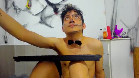 Snapshot of eros_fang chatting on 10/25/25, 01:51 eros_fang online show from 10/25/25, 01:51