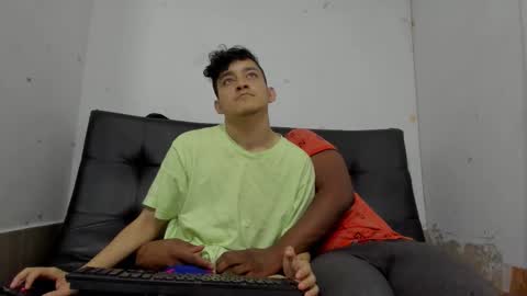 Snapshot of eros_fang chatting on 12/02/25, 09:47 eros_fang online show from 12/02/25, 09:47