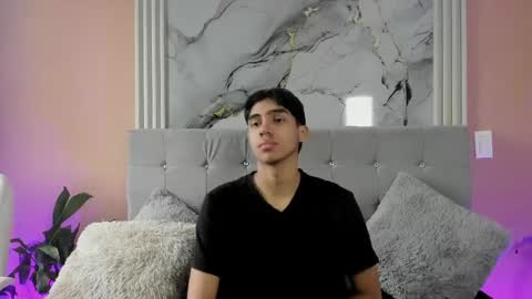 Snapshot of eros_lux1 chatting on 04/13/26, 12:21 Eros Lux1 online show from 04/13/26, 12:21