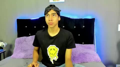 Snapshot of eros_lux1 chatting on 05/06/26, 12:32 Eros Lux1 online show from 05/06/26, 12:32