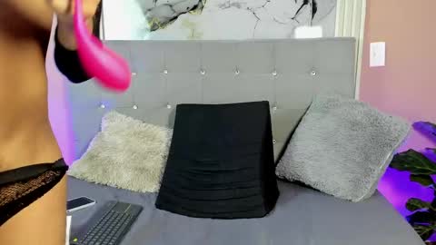 Snapshot of eros_lux1 chatting on 05/22/26, 12:33 Eros Lux1 online show from 05/22/26, 12:33