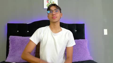 Snapshot of eros_lux1 chatting on 05/31/26, 03:19 Eros Lux1 online show from 05/31/26, 03:19