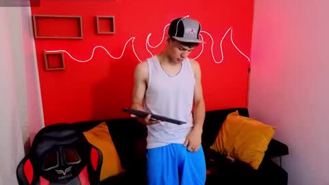 Snapshot of eros_steel chatting on 06/03/26, 03:53 Eros online show from 06/03/26, 03:53