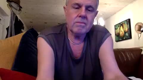 Snapshot of erostalk chatting on 12/12/24, 05:42 eros online show from 12/12/24, 05:42