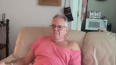 Snapshot of erostalk chatting on 10/16/25, 10:00 eros online show from 10/16/25, 10:00