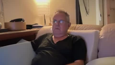 Snapshot of erostalk chatting on 10/29/25, 11:56 eros online show from 10/29/25, 11:56