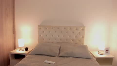 Snapshot of erotic_boobs chatting on 12/13/24, 08:37 Karen online show from 12/13/24, 08:37