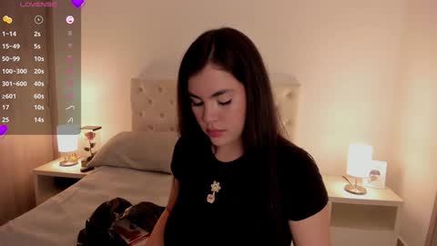 Snapshot of erotic_boobs chatting on 12/21/24, 09:58 Karen online show from 12/21/24, 09:58