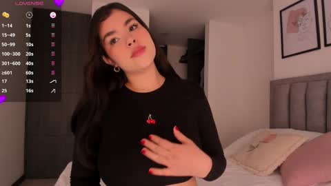 Snapshot of erotic_boobs chatting on 02/10/25, 07:17 Karen online show from 02/10/25, 07:17