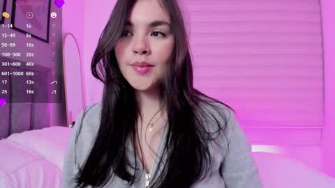 Snapshot of erotic_boobs chatting on 03/07/25, 02:36 Karen online show from 03/07/25, 02:36