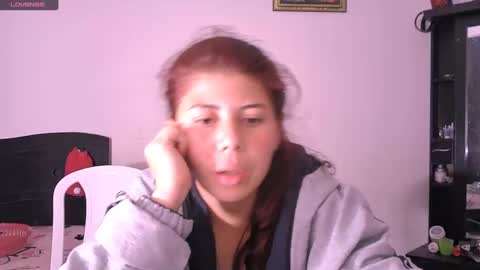 Snapshot of erotic_katia chatting on 12/19/24, 08:23 Sara online show from 12/19/24, 08:23