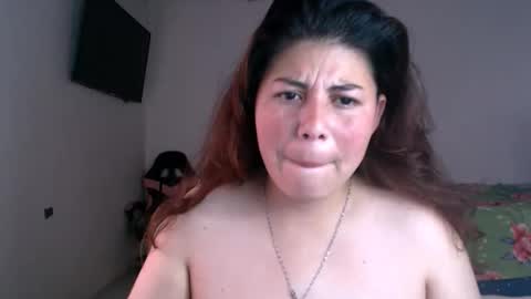 Snapshot of erotic_katia chatting on 04/28/26, 05:51 Sara online show from 04/28/26, 05:51