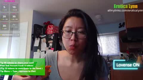 Lynn   online show from 02/20/25, 08:47