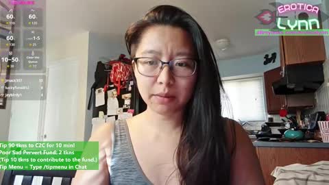 Lynn   online show from 09/19/25, 08:09