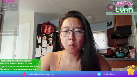 Lynn   online show from 10/08/25, 07:11