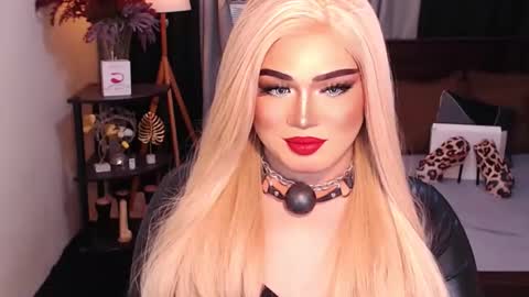 Snapshot of eroticfowler69 chatting on 12/14/24, 03:58 Anastasia online show from 12/14/24, 03:58