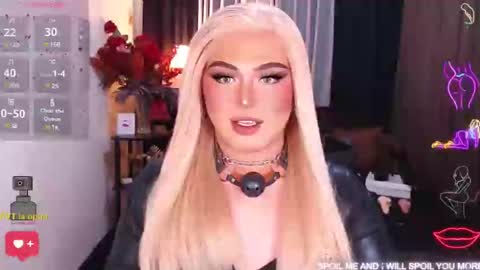 Snapshot of eroticfowler69 chatting on 01/19/25, 04:36 Anastasia online show from 01/19/25, 04:36