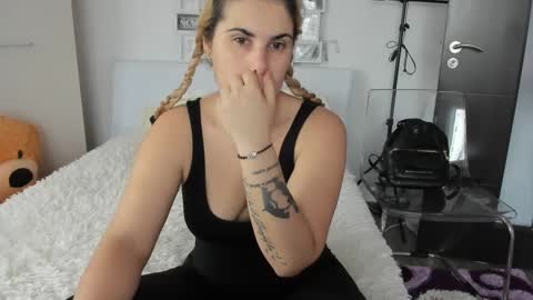 eroticsensualkitty4u online show from 12/07/24, 08:11