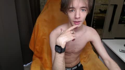 Snapshot of ervi_ chatting on 05/05/26, 11:29 ERV1II online show from 05/05/26, 11:29
