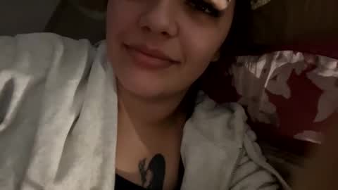 Snapshot of eryka_abbey chatting on 01/12/25, 11:04 Eryka online show from 01/12/25, 11:04