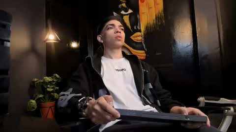 Eryon online show from 10/21/25, 11:22