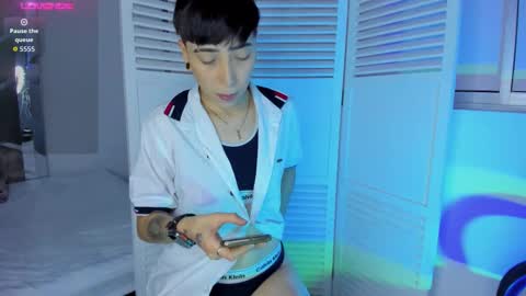 Eryx online show from 11/19/25, 02:06