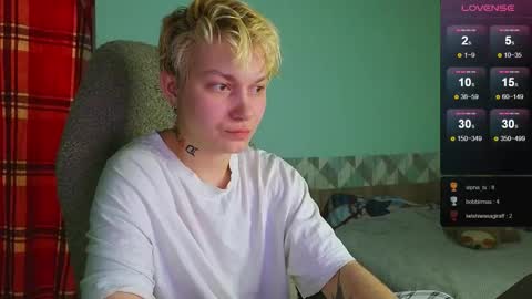 Snapshot of esajukyy chatting on 12/17/24, 04:53 esajukyy online show from 12/17/24, 04:53