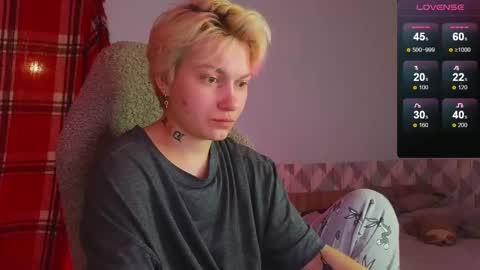 Snapshot of esajukyy chatting on 02/05/25, 03:52 esajukyy online show from 02/05/25, 03:52