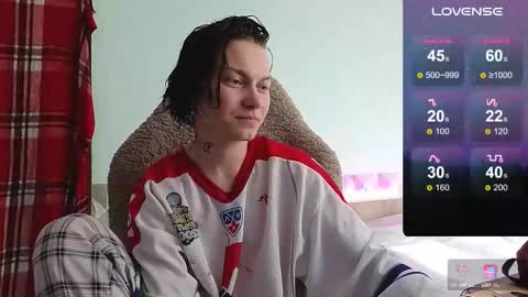 Snapshot of esajukyy chatting on 09/17/25, 08:38 esajukyy online show from 09/17/25, 08:38