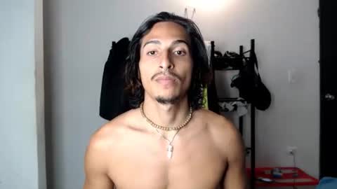 Snapshot of escanor_legendary chatting on 12/01/25, 11:10 Scanor online show from 12/01/25, 11:10