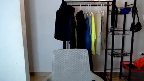 Snapshot of escanor_legendary chatting on 12/16/25, 02:38 Scanor online show from 12/16/25, 02:38