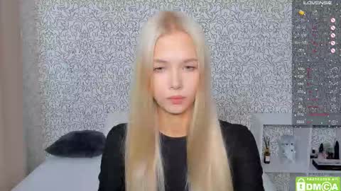 Megan and Brad online show from 10/03/25, 05:15