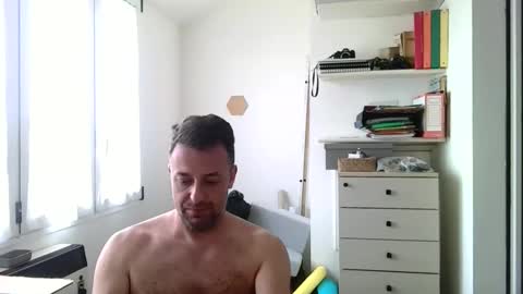 esibizionista 91 online show from 05/13/26, 07:28