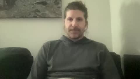 Snapshot of esinking24 chatting on 02/02/26, 02:32 esinking24 online show from 02/02/26, 02:32