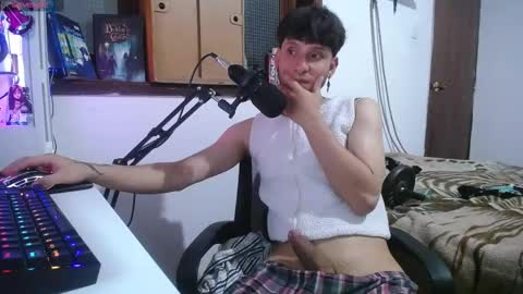 Esteban online show from 12/06/24, 06:04