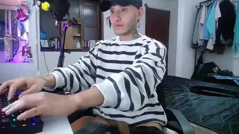 Esteban online show from 01/02/25, 07:44